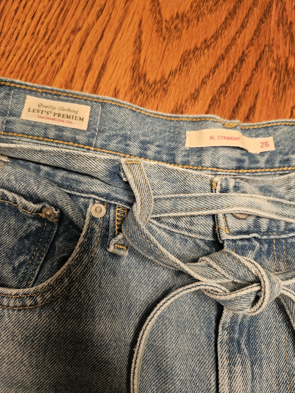 CUSTOM Upcycled Levi's Hand Painted Metallic Silver High Straight Jeans 26 - Picture 10 of 11